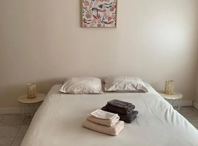 Le Bailleux Apartment